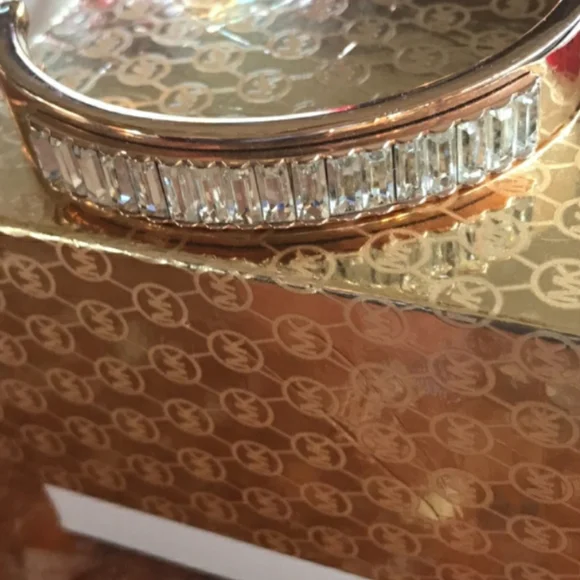 Michael Kors Rose Gold Cuff NWOT - Picture 5 of 8